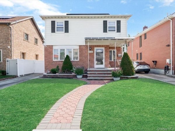 7307 185th Street , Fresh Meadows, NY 11366