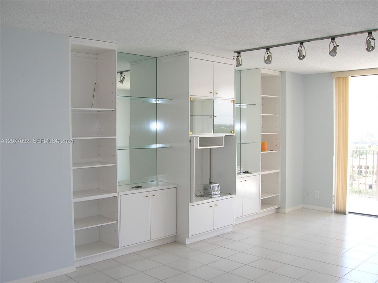 18151 NE 31st Ct, Unit 1707, Aventura, FL 33160 Photo