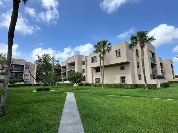 10425 SW 112th Ave, Unit 315, Miami, FL 33176