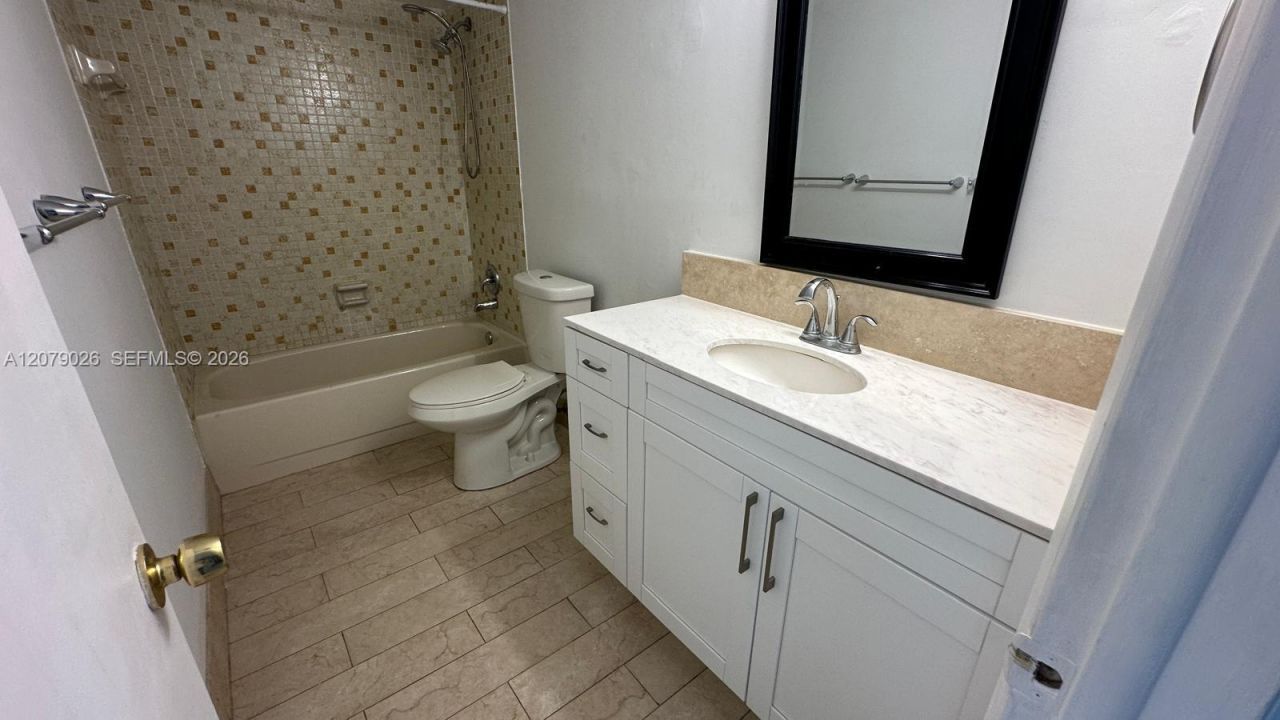 10425 SW 112th Ave, Unit 315, Miami, FL 33176 Photo