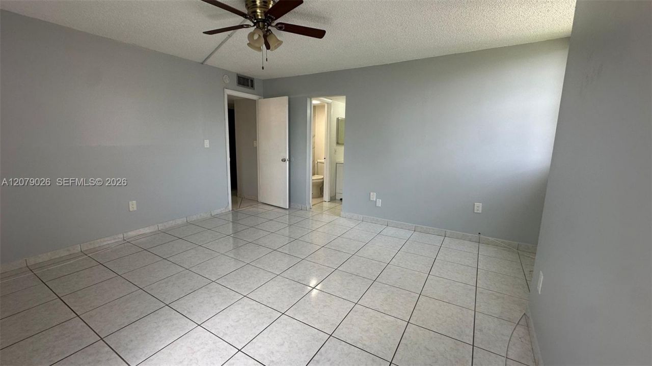 10425 SW 112th Ave, Unit 315, Miami, FL 33176 Photo