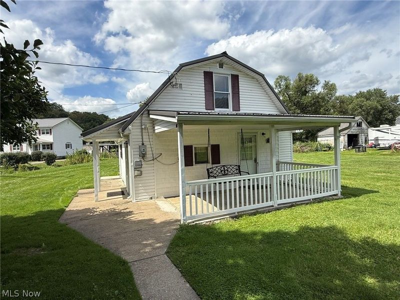 156 Barnhill Road NE, New Philadelphia, OH 44663 Photo 2