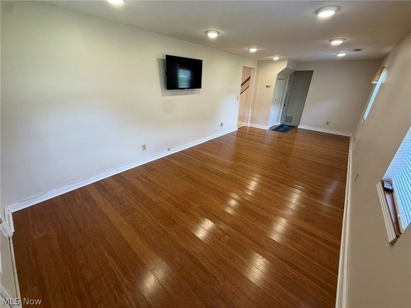 156 Barnhill Road NE, New Philadelphia, OH 44663 Photo 4