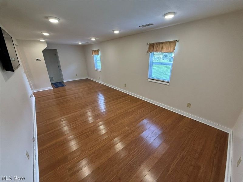 156 Barnhill Road NE, New Philadelphia, OH 44663 Photo 5