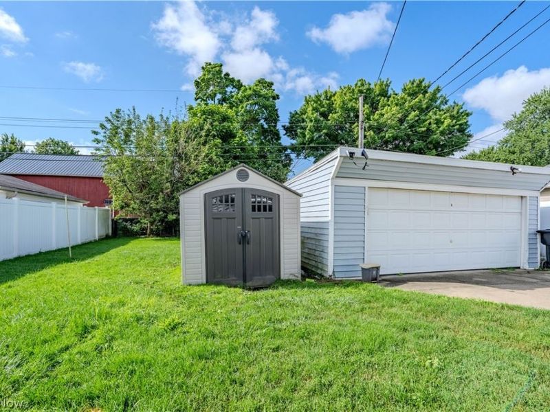 15979 Southway Drive, Brook Park, OH 44142 Photo 12