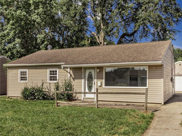 2215 Willowrow Avenue NE, Canton, OH 44705