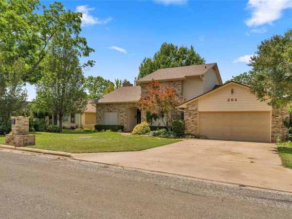 264 Turkey Run, Meadowlakes, TX 78654