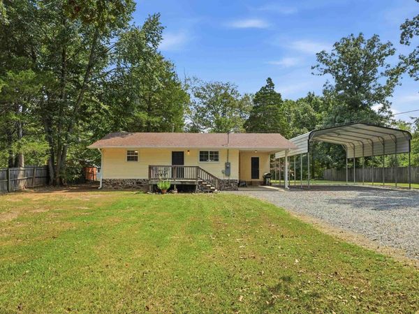 29 Pine Needle Rd. , Higden, AR 72067