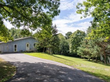 4424 Cole Road , Syracuse, NY 13215