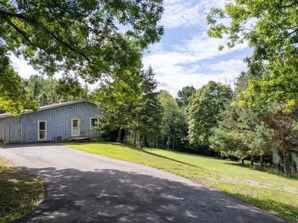 4424 Cole Road , Syracuse, NY 13215