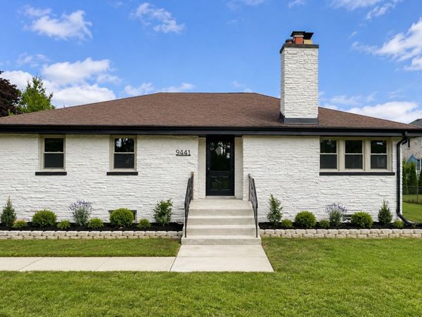 9441 Greenwood Drive, Des Plaines, IL 60016
