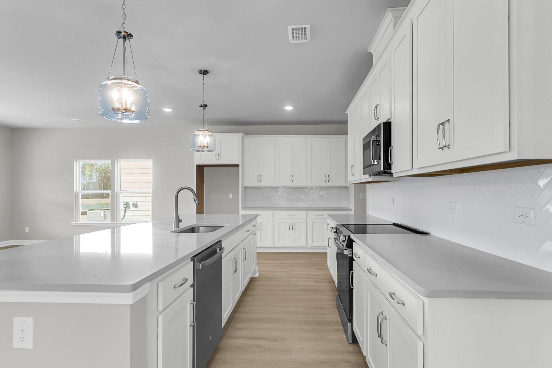 3098 Macaron Court Photo 14