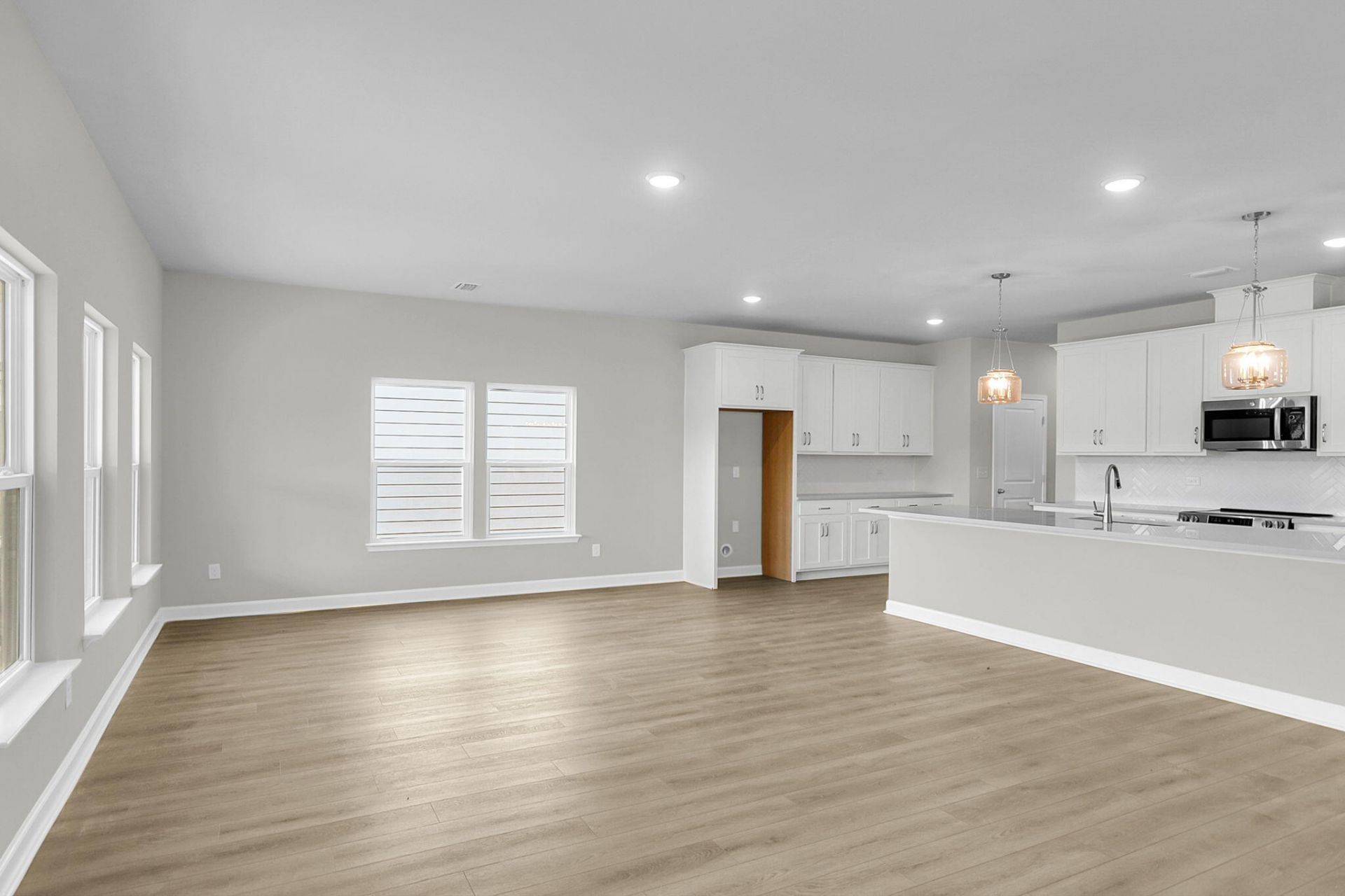 3098 Macaron Court Photo 27