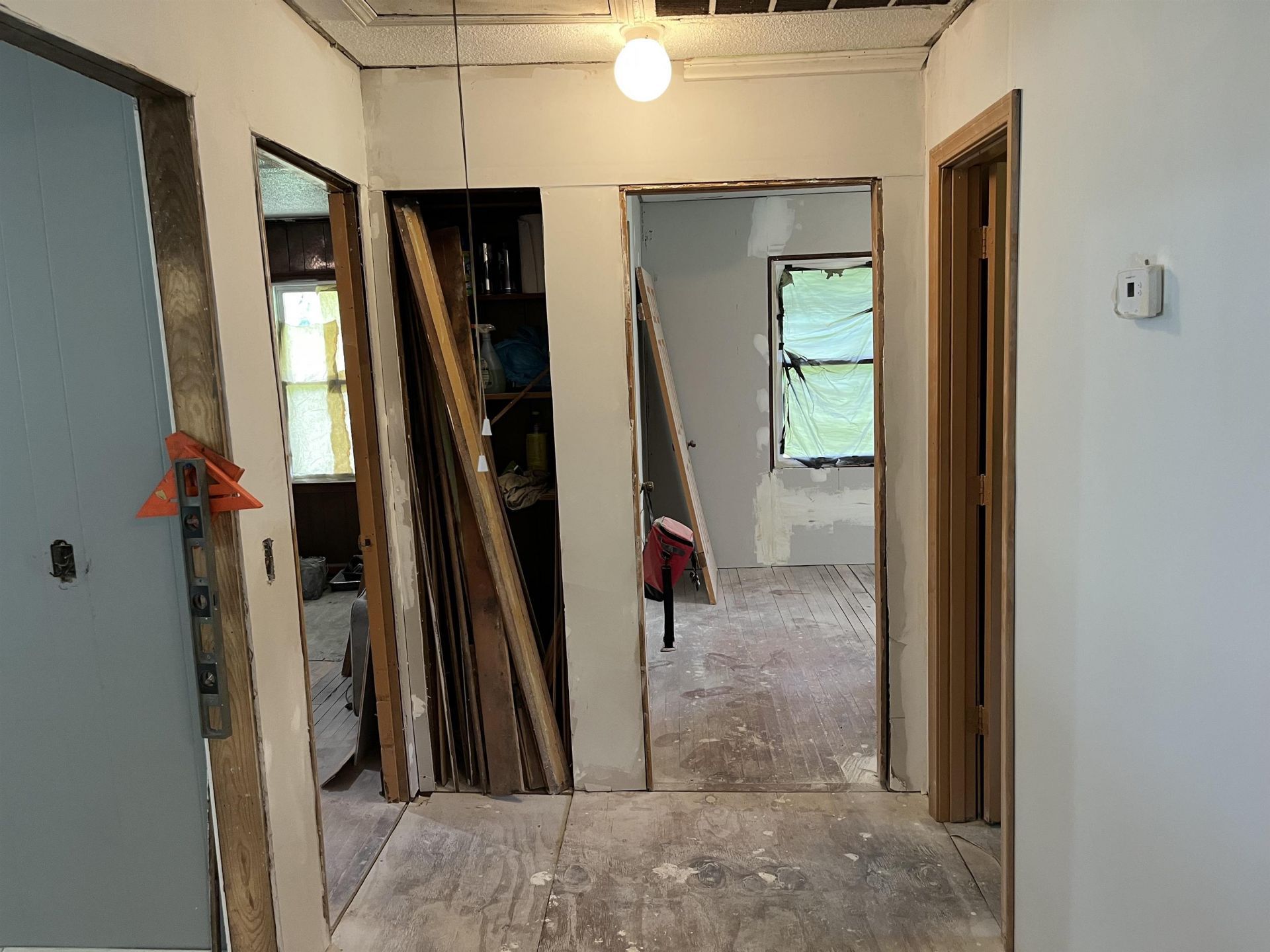 408 Eva Loop Photo 9