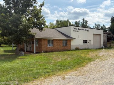 216 Hill Street , Capac Village, Mi 48014