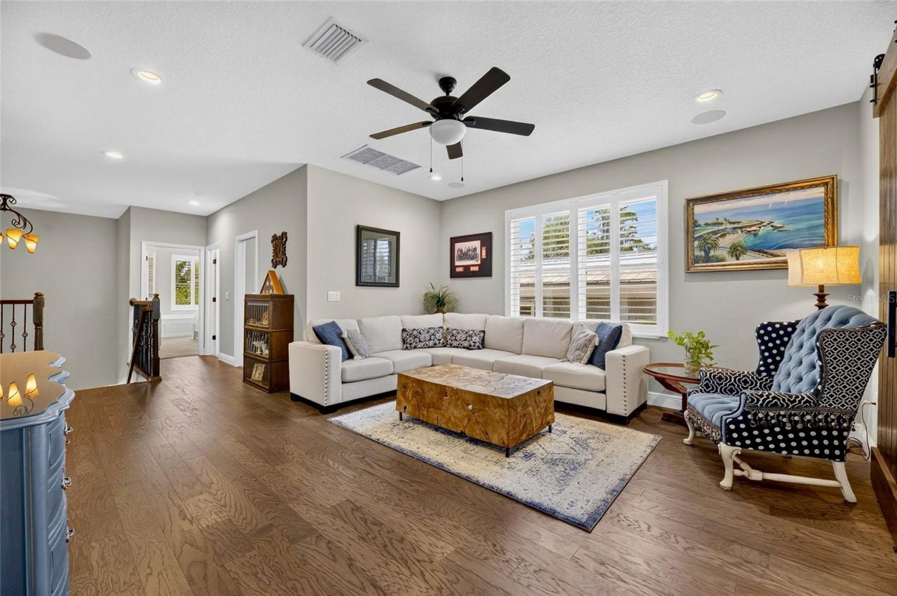 303 W Chapman Road, Lutz, FL 33548 Photo