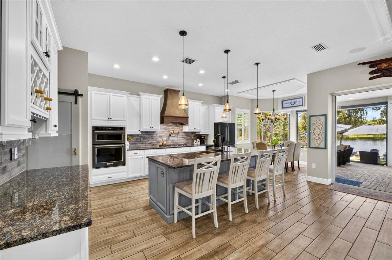 303 W Chapman Road, Lutz, FL 33548 Photo