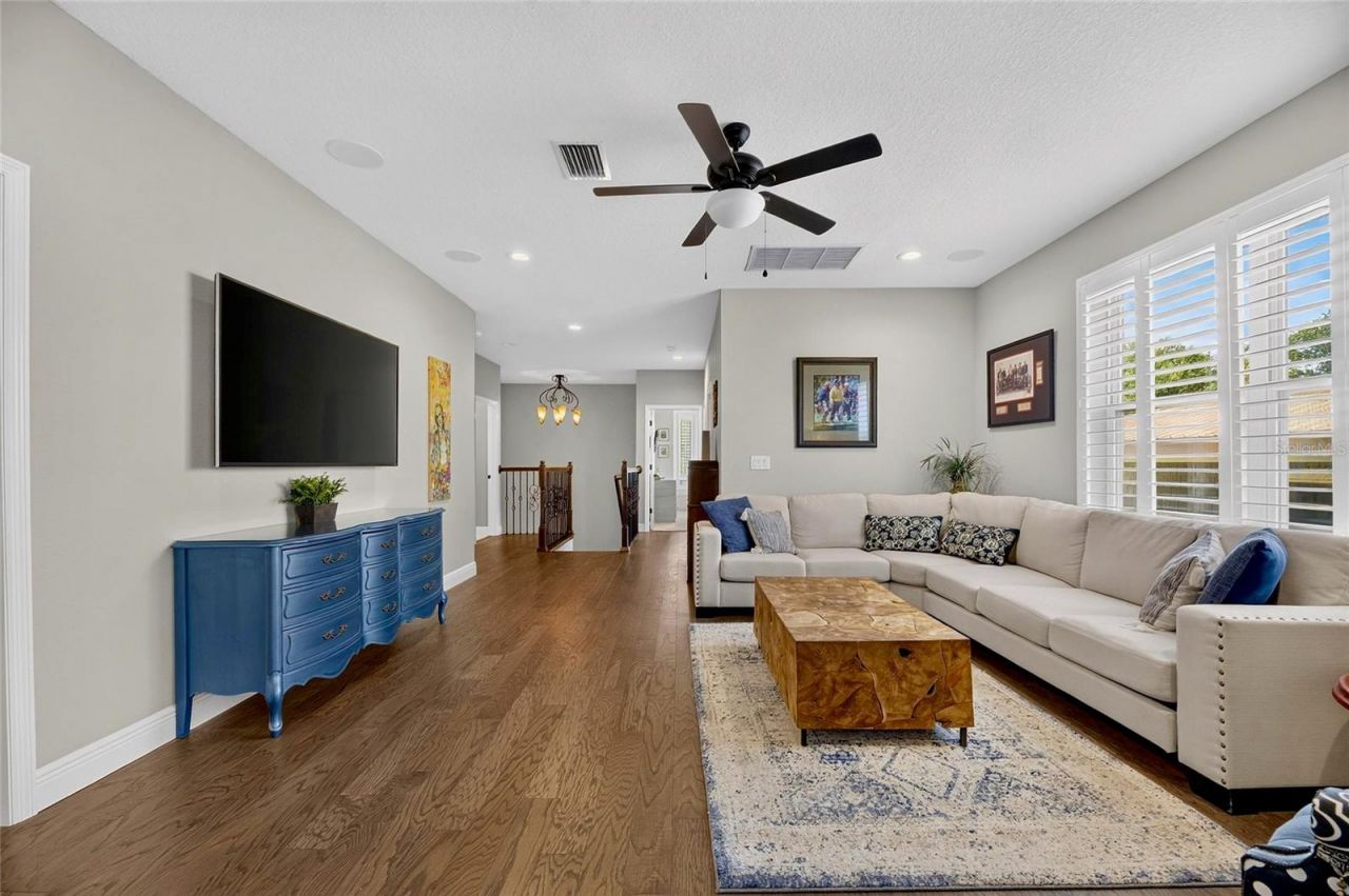 303 W Chapman Road, Lutz, FL 33548 Photo
