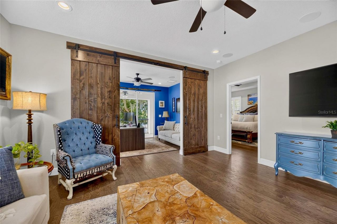 303 W Chapman Road, Lutz, FL 33548 Photo