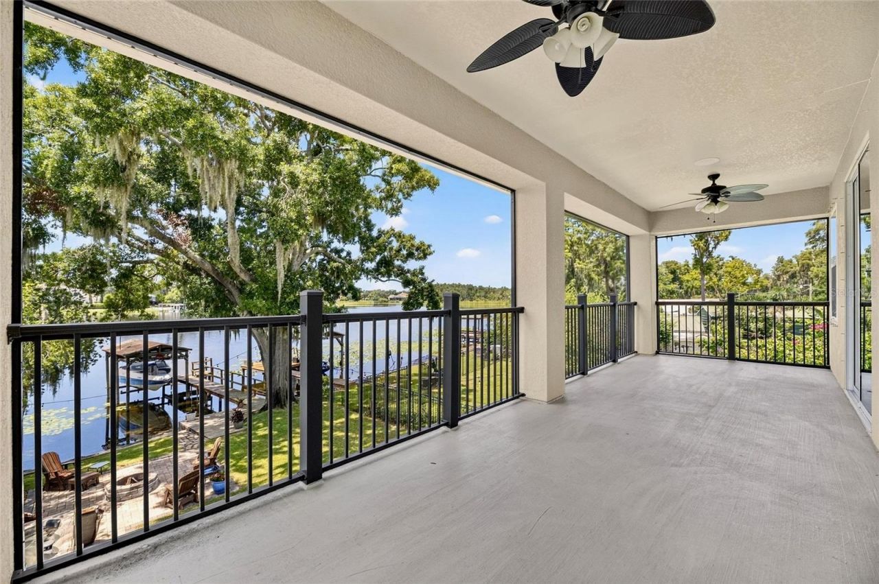 303 W Chapman Road, Lutz, FL 33548 Photo