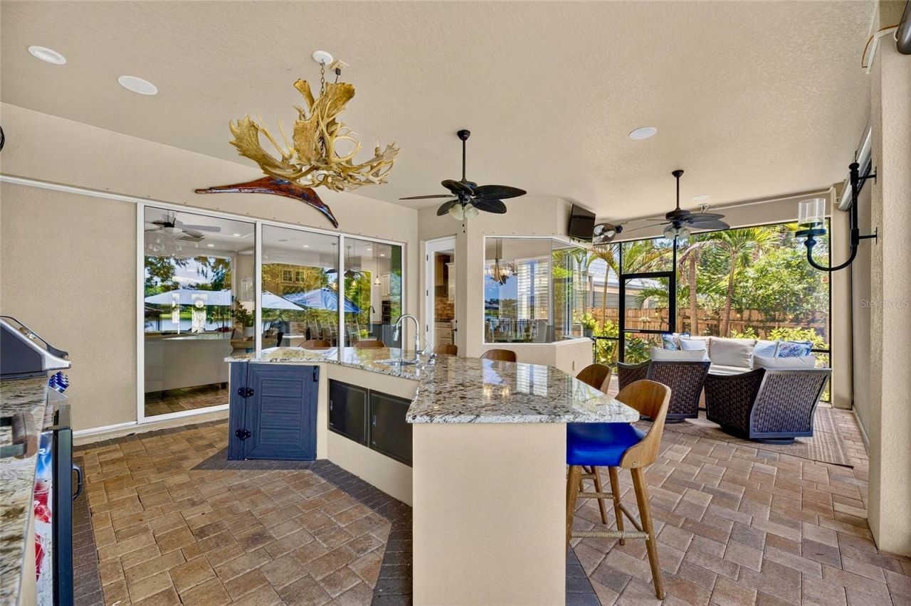 303 W Chapman Road, Lutz, FL 33548 Photo