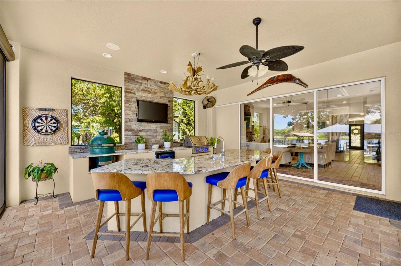 303 W Chapman Road, Lutz, FL 33548 Photo