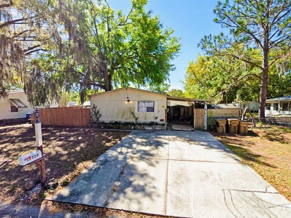17529 PALM DRIVE , MONTVERDE, FL 34756