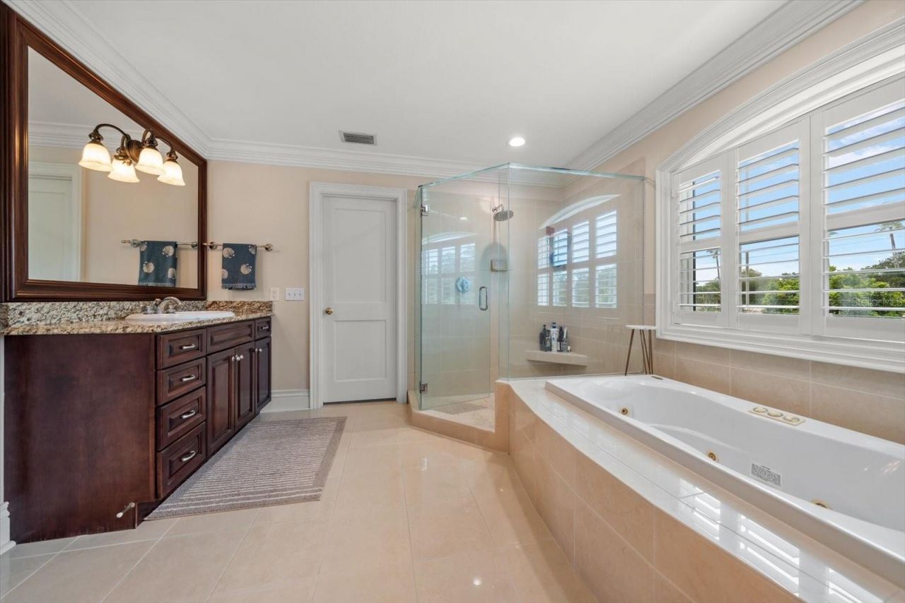 1322 Golf View Drive, Belleair, FL 33756 Photo