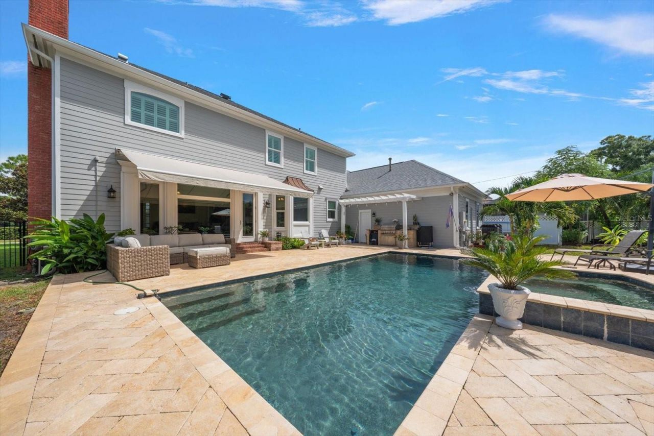 1322 Golf View Drive, Belleair, FL 33756 Photo