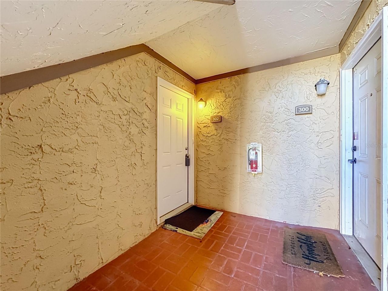 1935 Toucan Way, Unit 302, Sarasota, FL 34232 Photo
