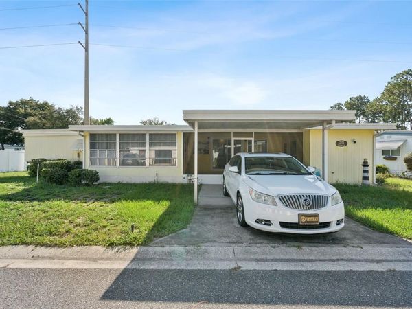 20 HAWAIIAN WAY , LEESBURG, FL 34788