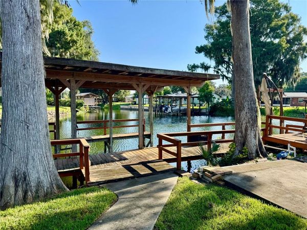 235 TEMPLE CIRCLE , EUSTIS, FL 32726