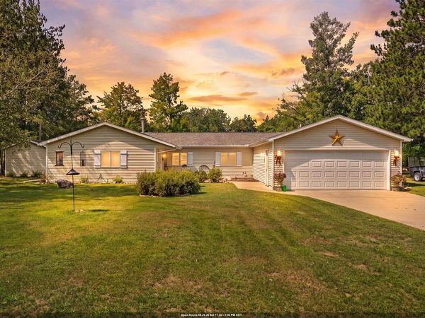 W6369 PENINSULA COURT, Neshkoro, WI 54960