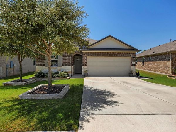 301 Brody LN, Georgetown, TX 78626