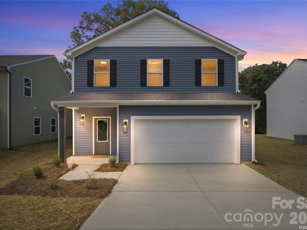 2211 W Seventh Avenue , Gastonia, NC 28052