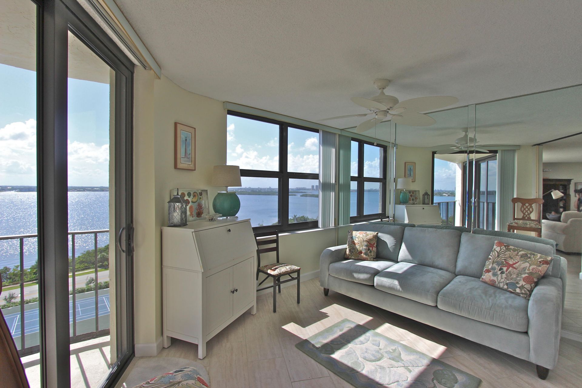 5420 N Ocean Avenue, Riviera Beach, FL 33404 Photo