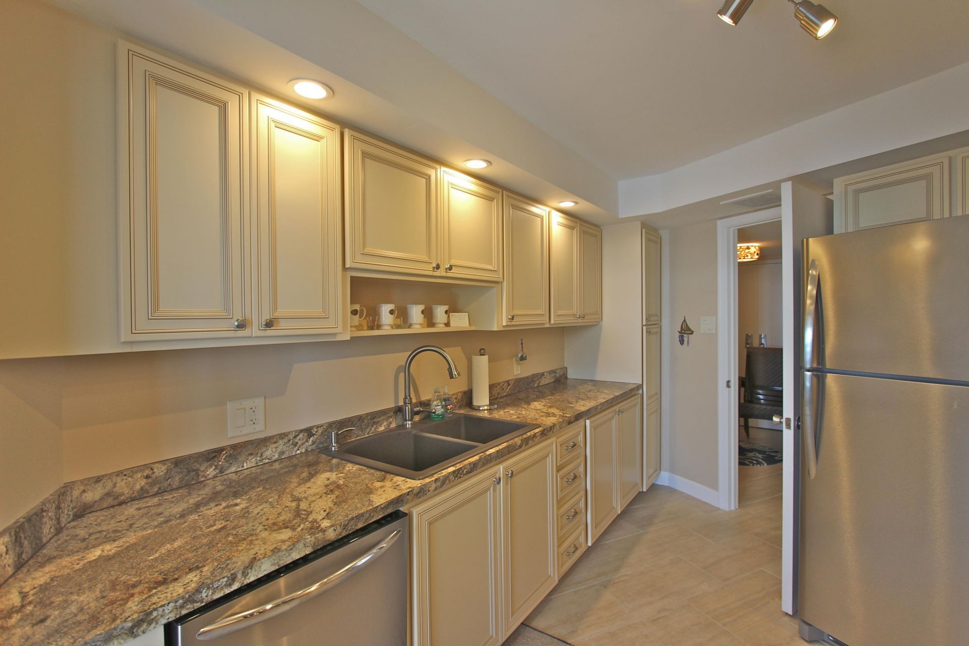 5420 N Ocean Avenue, Riviera Beach, FL 33404 Photo