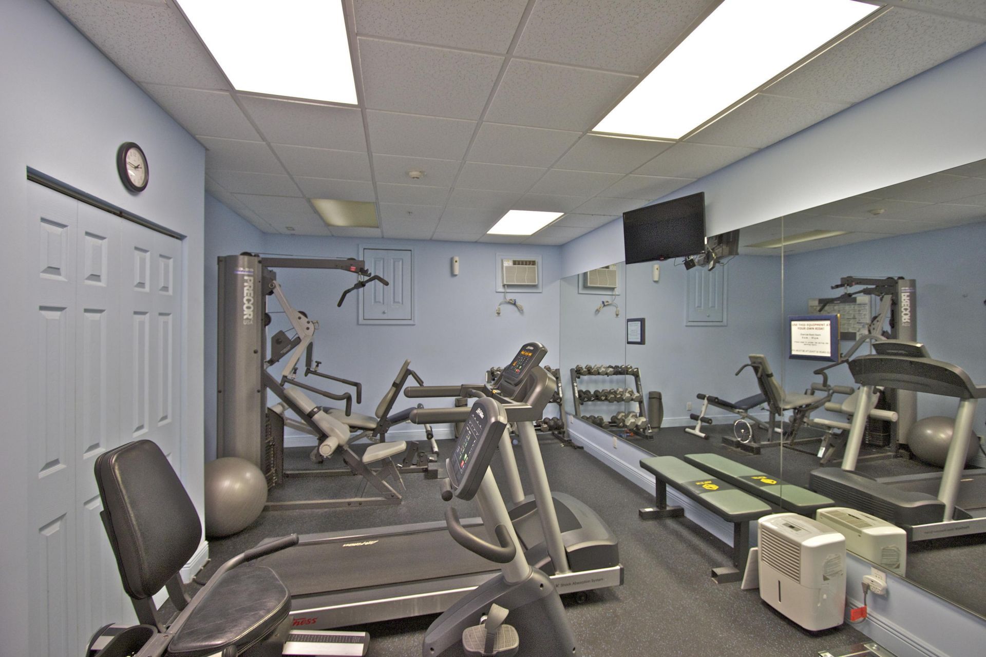 5420 N Ocean Avenue, Riviera Beach, FL 33404 Photo