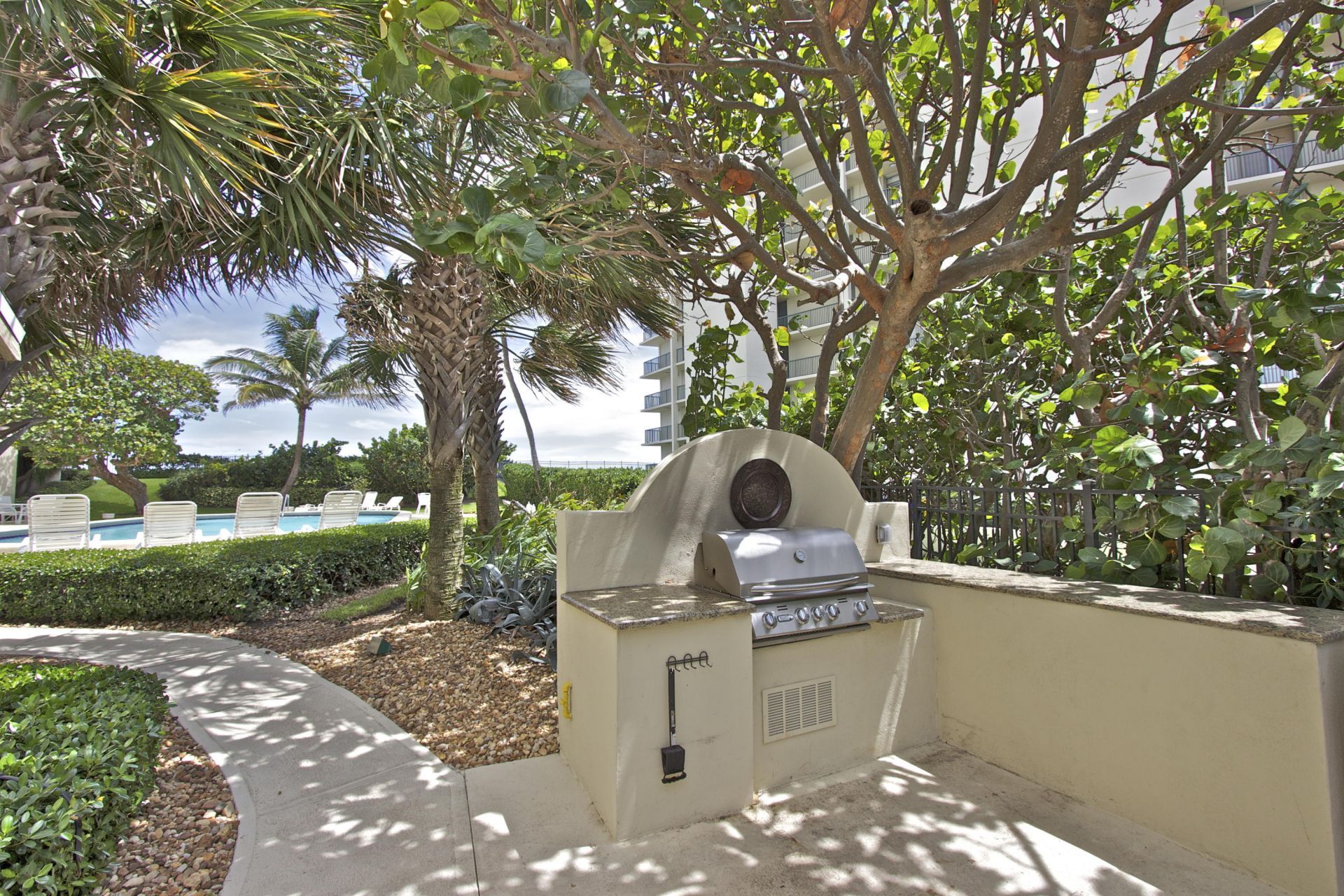 5420 N Ocean Avenue, Riviera Beach, FL 33404 Photo