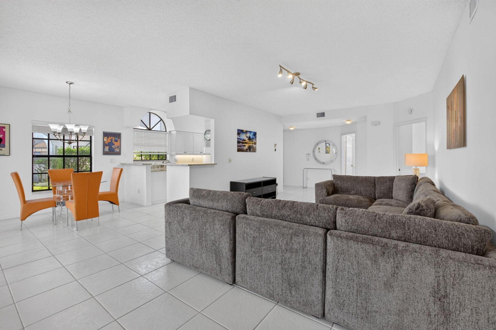 8065 Aberdeen Drive, Unit 102, Boynton Beach, FL 33472 Photo