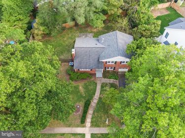 1323 MAYFLOWER DRIVE , MCLEAN, VA 22101