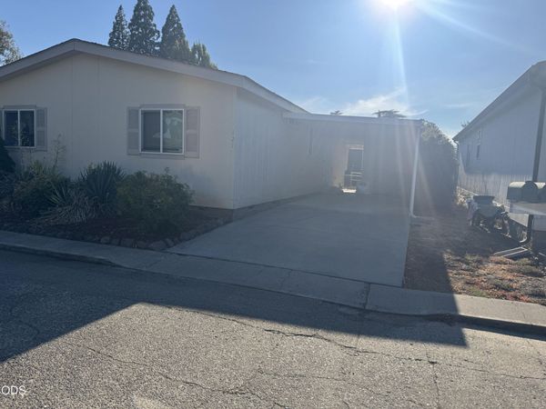 2252 Table Rock Road, Unit SPC 121, Medford, OR 97501