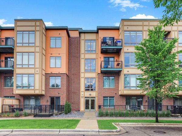 1070 Grandview Court NE, Unit 411, Columbia Heights, MN 55421
