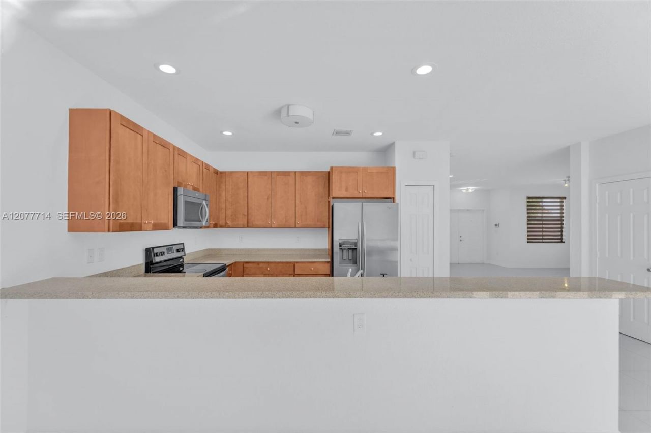 Please Call For Address, Miami, FL 33172 Photo