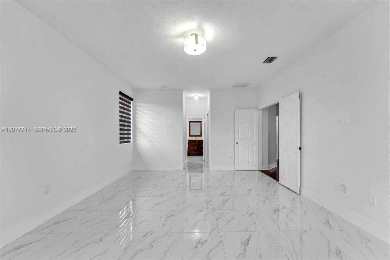 Please Call For Address, Miami, FL 33172 Photo