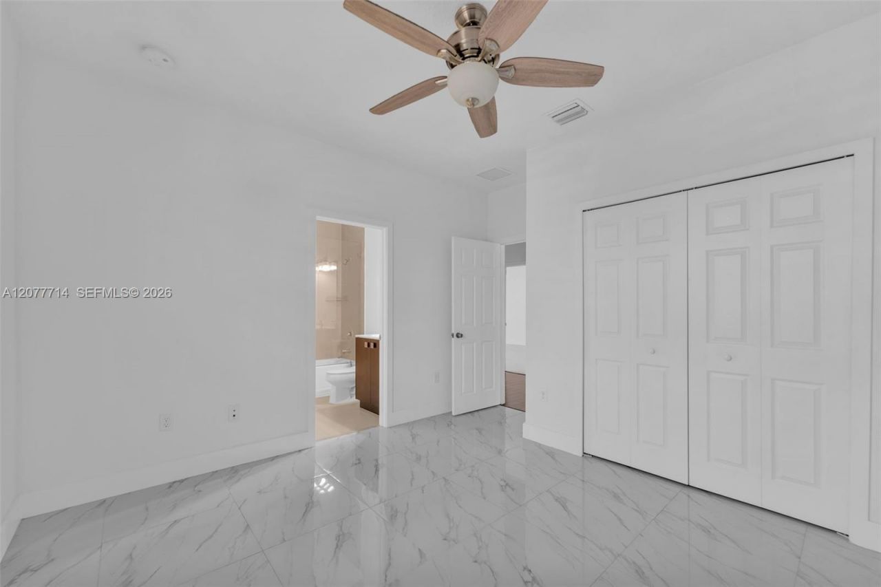 Please Call For Address, Miami, FL 33172 Photo