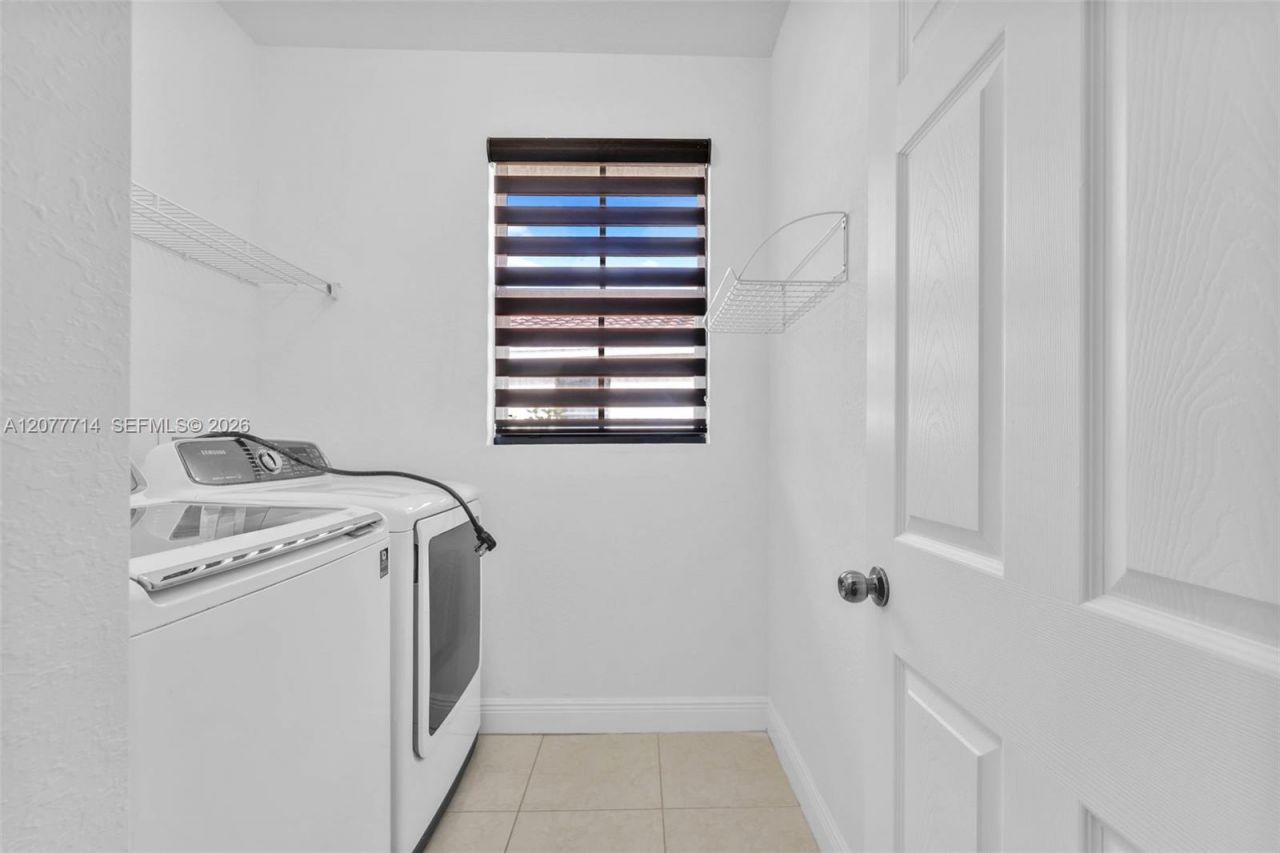 Please Call For Address, Miami, FL 33172 Photo