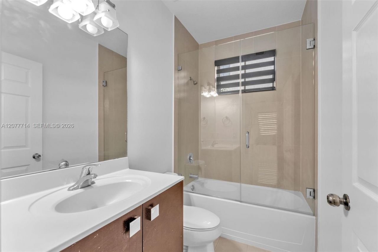 Please Call For Address, Miami, FL 33172 Photo