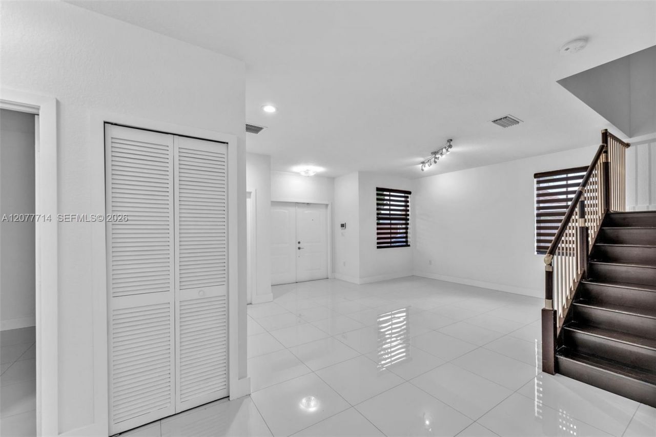 Please Call For Address, Miami, FL 33172 Photo