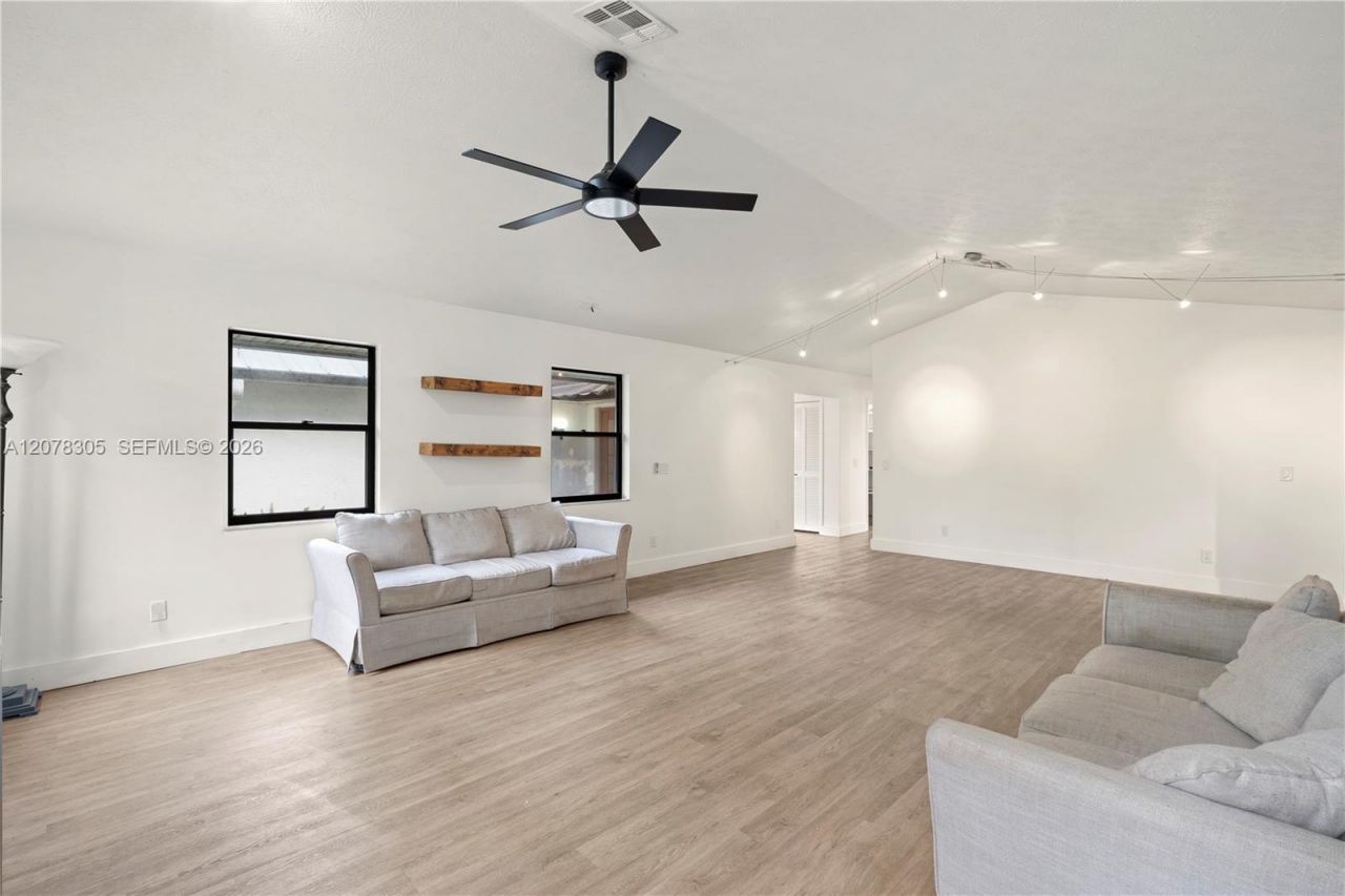 3290 SW Island Way, Palm City, FL 34990 Photo